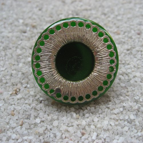 Bague ajustable unisexe estampe argentée sur fond vert en résine diamètre 25mm