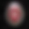 Grande bague graphique, perle blanche, sur fond rouge et blanc nacré en résine / diamètre 35mm