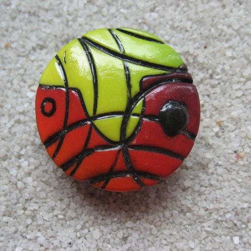 Grande bague unisexe ajustable cabochon géométrique vert et rouge en fimo diamètre 30mm création unique