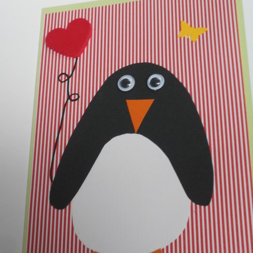 Carte double thème pingouin et son ballon coeur fait main