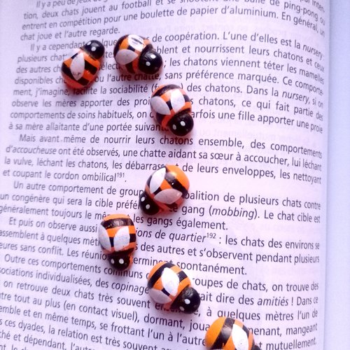 Lot 7 abeilles en bois