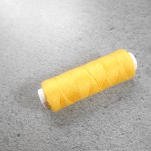 Fil polyester 100 mètres jaune soleil