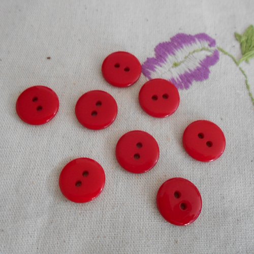 Lot 10 boutons ronds couleur rouge
