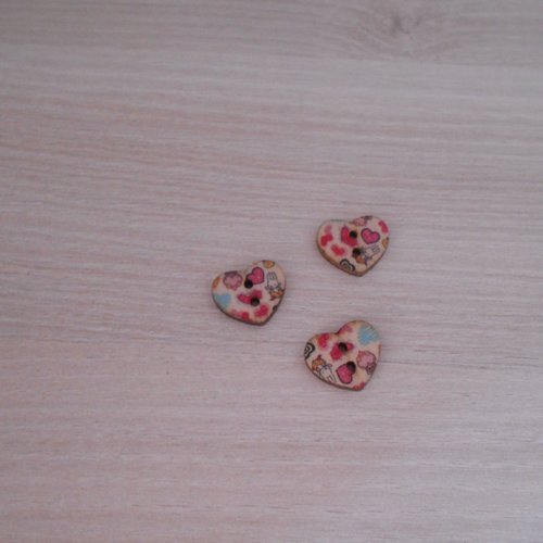Lot 3 boutons bois coeur motifs petits coeurs