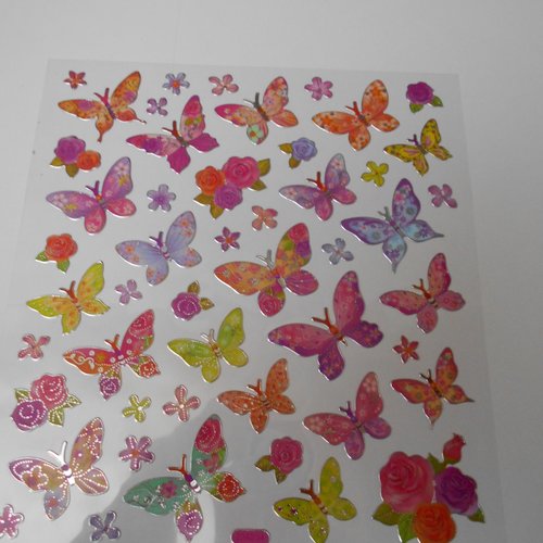 Autocollants papillons colorés avec détails argentés