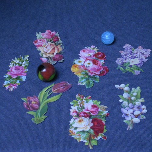 Lot 7 découpes papier fleurs tons de rouge, rose, violet