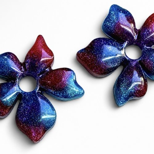 Une paire de charms interchangeables