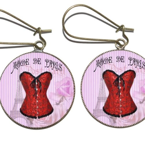 Boucles d’oreilles bronze avec cabochons en résine * corset rouge *