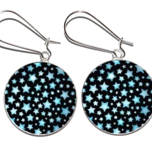 Boucles d’oreilles argentées avec cabochons en résine * etoiles bleues *