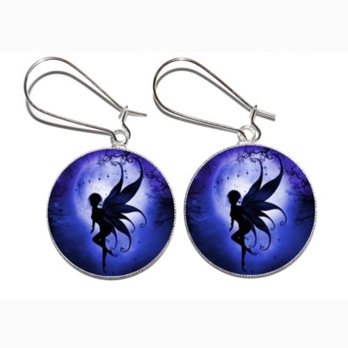 Boucles d’oreilles argentées avec cabochons en résine * fée au clair de lune *