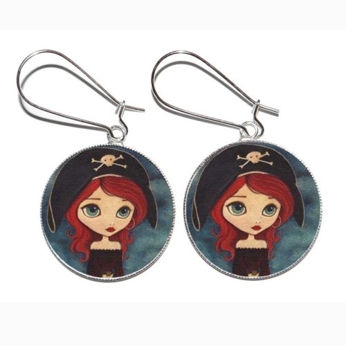 Boucles d’oreilles argentées avec cabochons en résine * mademoiselle pirate *