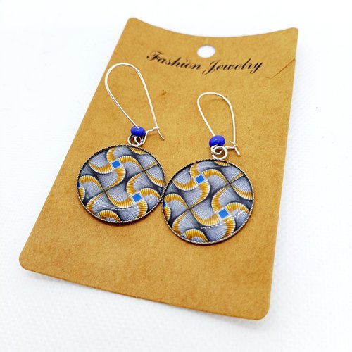 Boucles d’oreilles argentées avec cabochons en résine *motifs wax  *