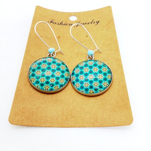 Boucles d’oreilles argentées avec cabochons en verre * motifs *
