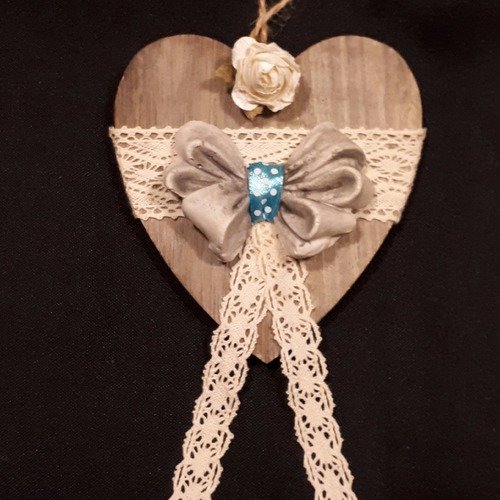 Coeur en bois à suspendre avec noeud en plâtre rétro vintage shabby
