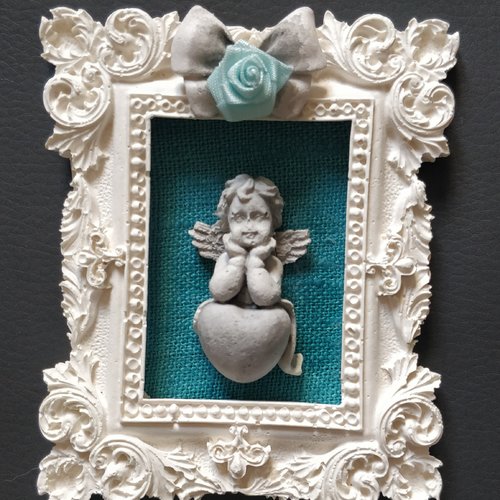 Petit tableau 3d en plâtre 10,5 x 8,5 cm angelot coeur