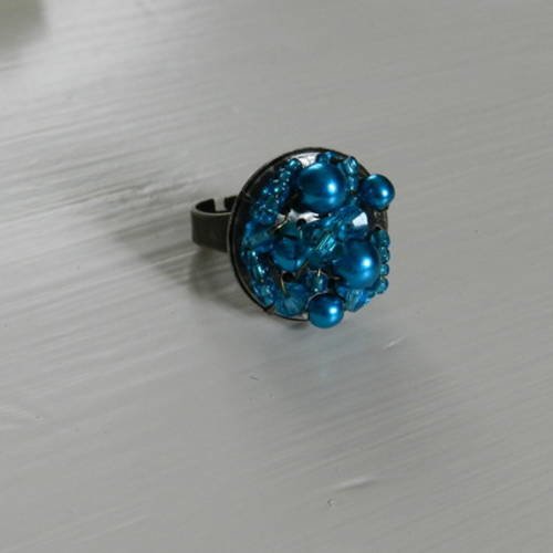 Bague multi-perles support métal bleue 