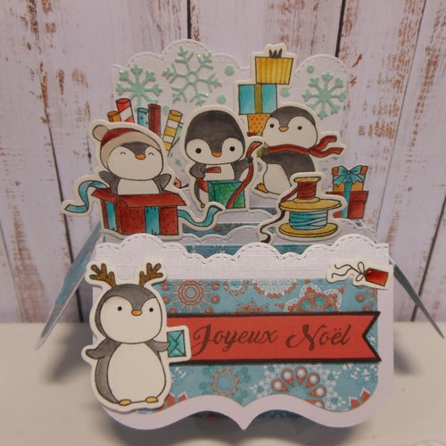 Carte de noël pop up la boîte 3d aux pingouins cadeau rouge foncé joyeux noël fait main