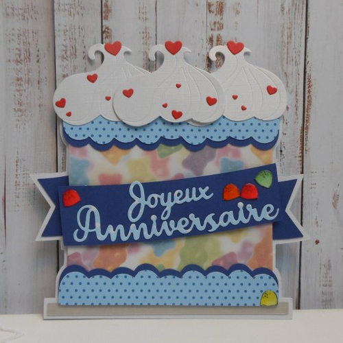 Carte anniversaire en forme de gâteau bleu bonbons fait main