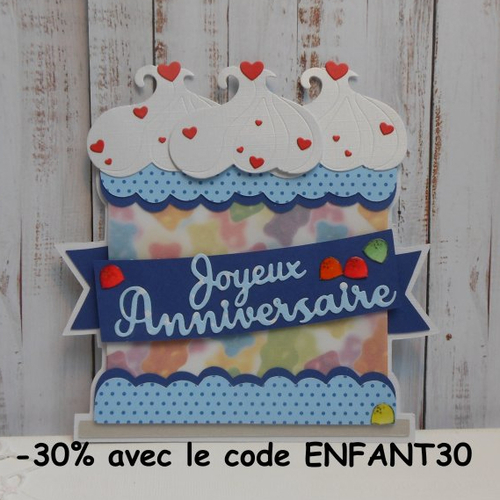Carte anniversaire en forme de gâteau bleu bonbons fait main