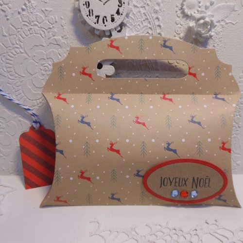 Déstockage boite petit cadeau coussin (pillow box) avec poignée - cerfs kraft rouge bleu joyeux noël fait main