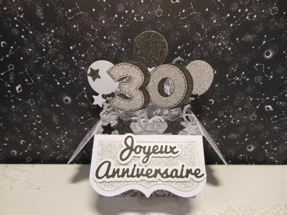 Carte Anniversaire Pop Up Boite 30 Ans Argent Blanc Homme Ou Femme Un Grand Marche