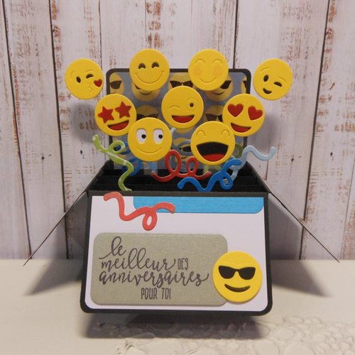 Carte Anniversaire Pop Up Boite Emojis Emoticones Smileys 4 Un Grand Marche