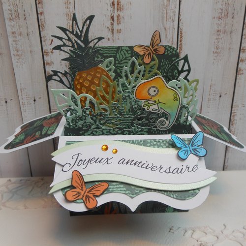 Carte anniversaire pop up boîte 3d ananas et caméléon arc en ciel vert et orangé 2 fait main