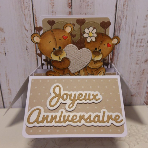 Carte anniversaire pop up boîte 3d oursons et coeurs marron fait main