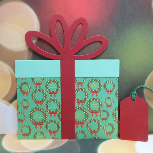 Pochette cadeau de noël pour carte cadeau couronnes rouge et vert fond blanc fait main