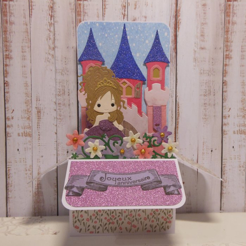 Carte anniversaire xl  pop up grande boîte 3d princesse mauve et son château hauteur 20cm fait main