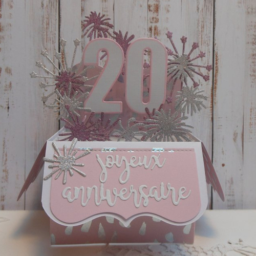 Carte anniversaire pop up boîte 20 ans feux d'artifice rose holographiques 3d fait main