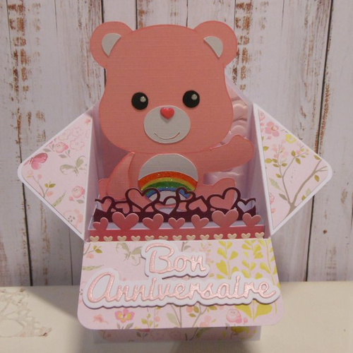 Carte anniversaire pop-up boîte 3d ourson rose et arc en ciel enfant fait main