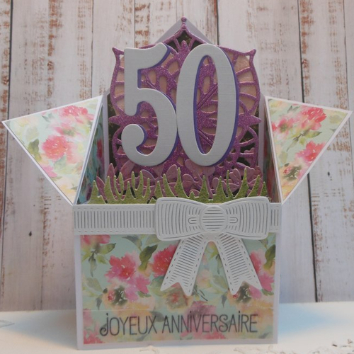Carte anniversaire pop-up boîte 3d fleurie 50 ans féminine femme fait main