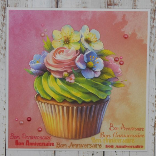 Carte anniversaire 15 x 15 cupcake fleuri fond rose orangé fait main