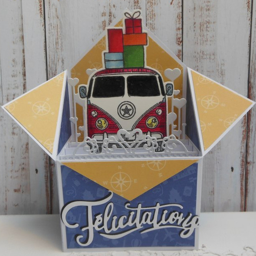 Carte mariage félicitations pop-up boîte 3d combi rouge thème voyage tons sable et bleu fait main