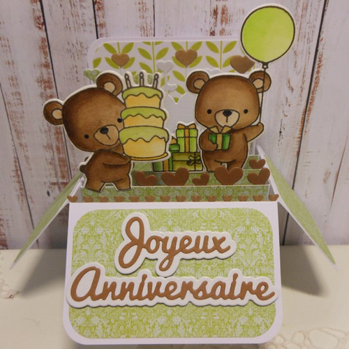Carte anniversaire oursons pop up boite 3d tons vert et marron fait main