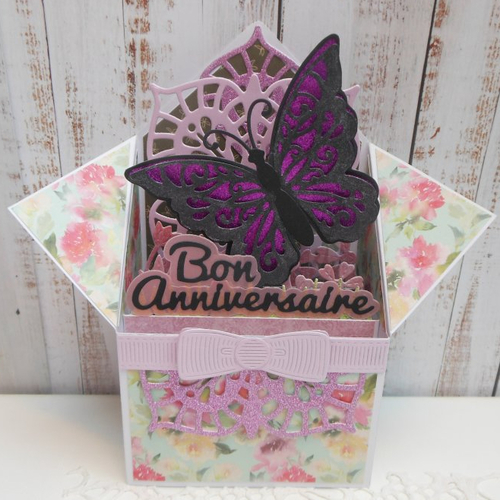 Carte anniversaire pop-up boîte 3d tons rose mauve vert papillon violet fait main