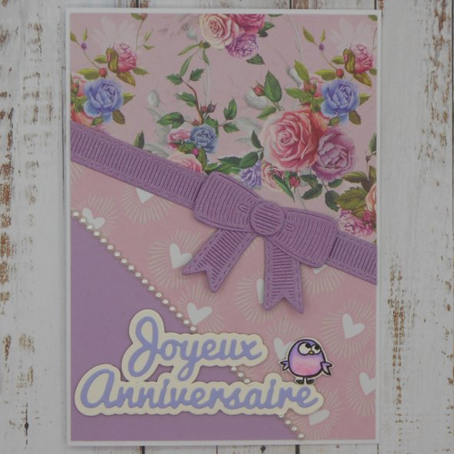 Carte anniversaire tons de rose et mauve coeurs et noeud petit oiseau et perles fait main