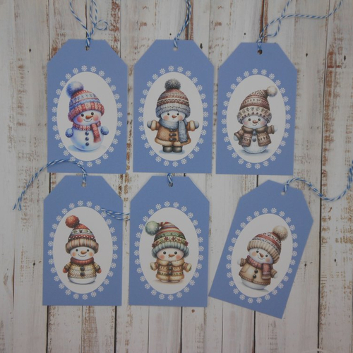 6 étiquettes cadeau de noël bonshommes de neige fond bleu