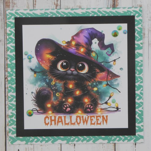 Carte chat halloween lumières oranges, fond noir et vert fait main