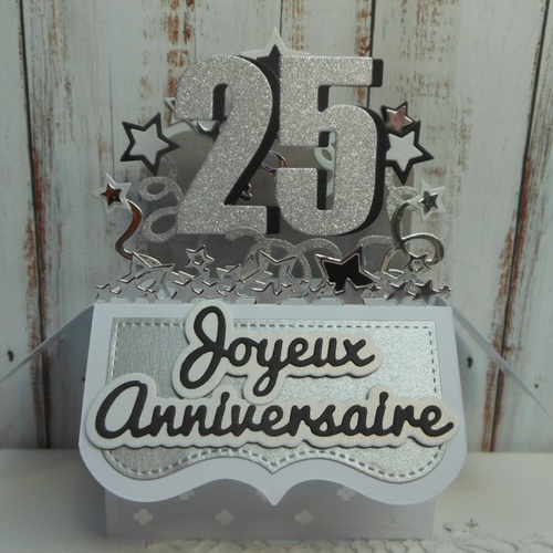Carte anniversaire 25 ans pop up boîte 3d masculine homme argent blanc noir fait main