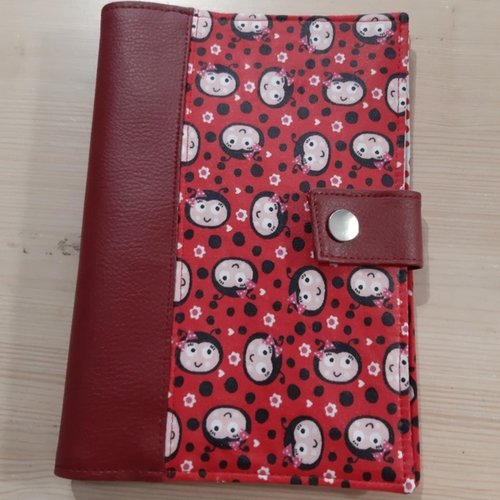Protège carnet de santé