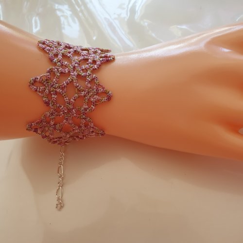Bracelet dentelle multicolor, dominante rose, pour poignet ou cheville