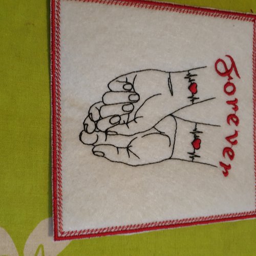 Carte de saint-valentin brodée « forever »