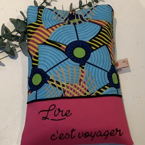 Pohette pour livre de poche ou liseuse