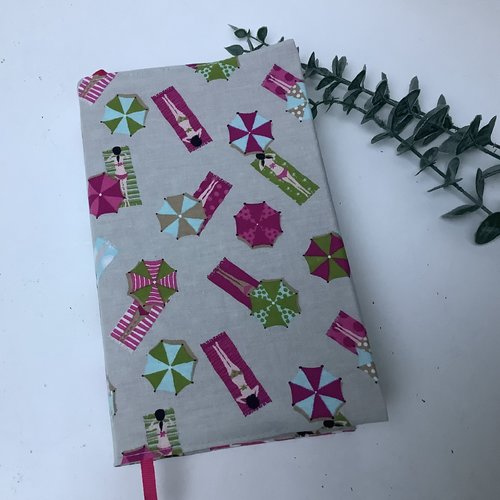 Protege livre grand modèle