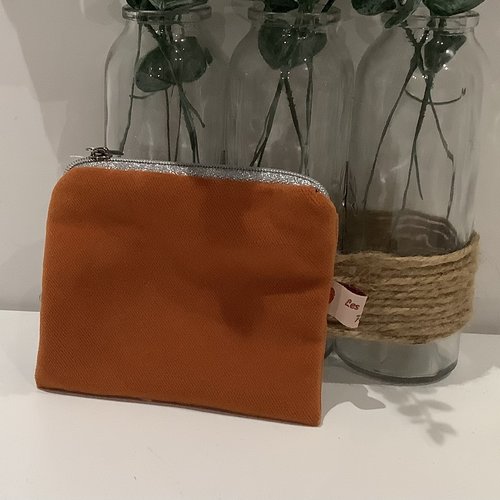 Pochette en velours