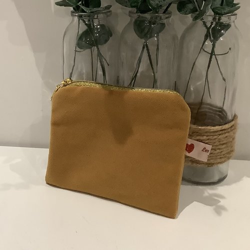 Pochette en velours