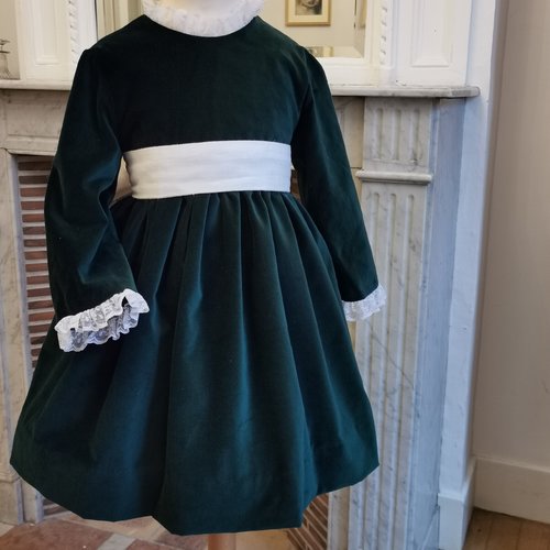 Dauphinelle 2/4/6 ans, robe taille empire, manches 3/4 et jupe froncée, à l'espagnole
