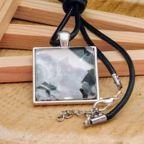 Pendentif carré